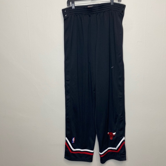 VTG 90s RARE NIKE~Chicago Bulls~TEAR AWAY WARM UP SHOOTING PANTS NBA Jordan XL - Picture 1 of 7
